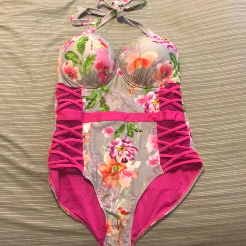 Bathing suit